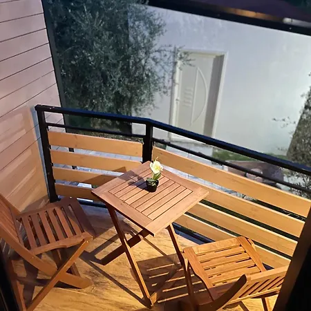 Bujtina Topi -wooden Among Olive Grooves Bed & Breakfast *